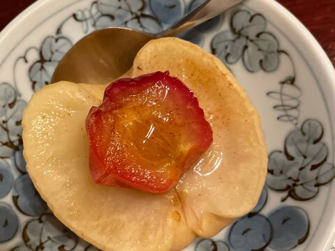 ボケたりんごで焼きリンゴ